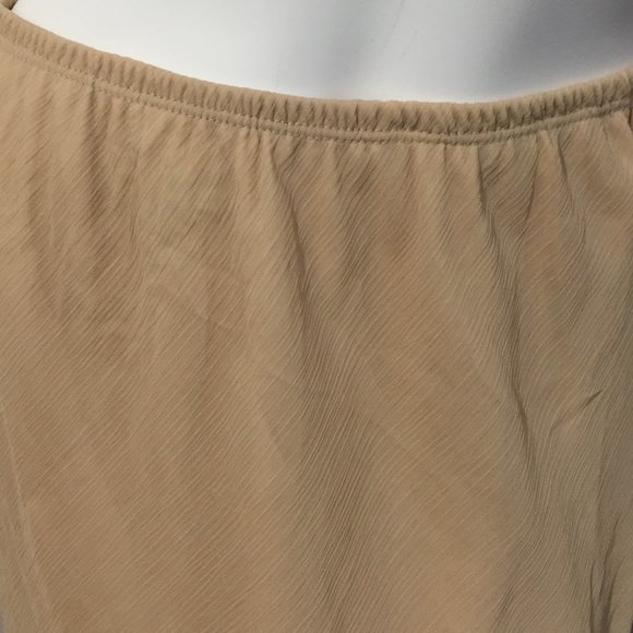 C.O.C Plus Size 2X Cream Skirt - Picture 5 of 6